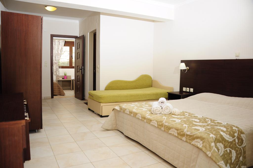 Allea Hotel And Apartments Toroni Esterno foto