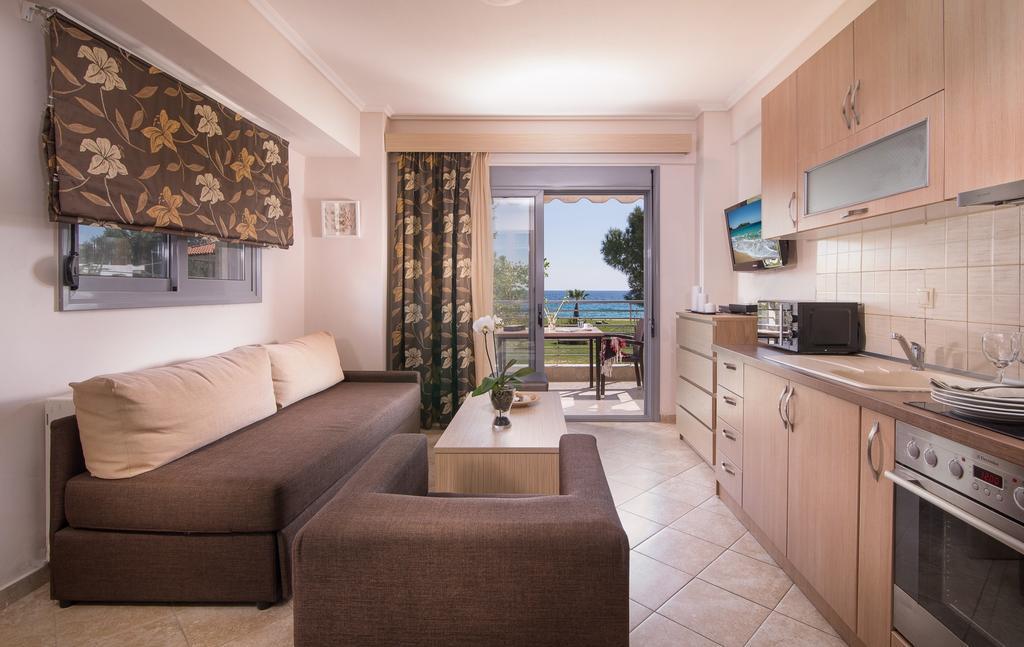 Allea Hotel And Apartments Toroni Esterno foto