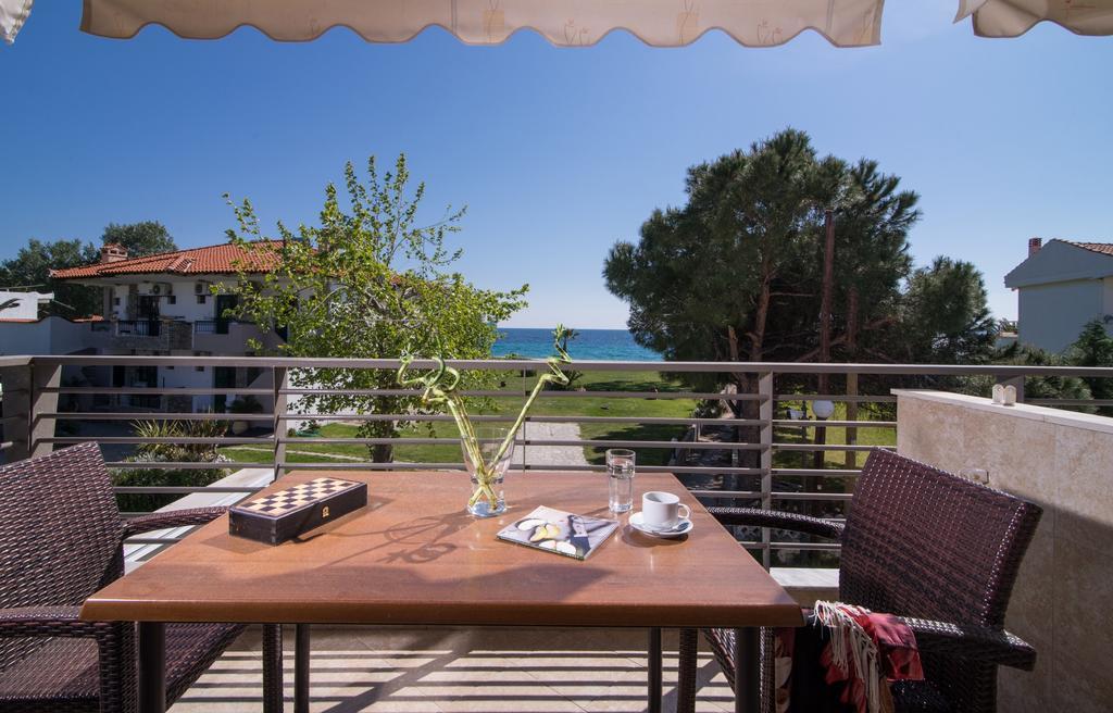 Allea Hotel And Apartments Toroni Esterno foto